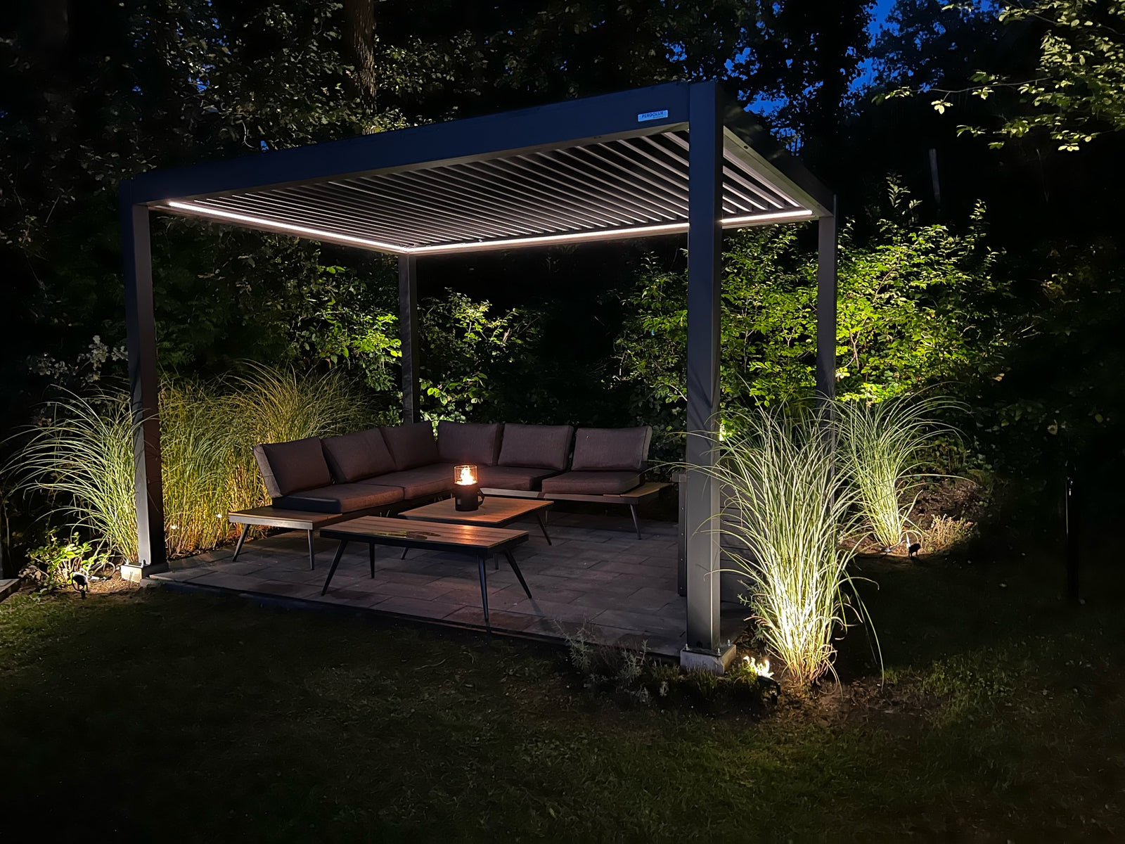 La pergola, une touche moderne pour votre jardin ou votre terrasse !